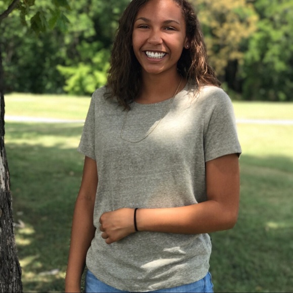 Meet your Posher, Seianna - Picture 1 of 1