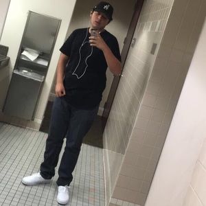 Meet your Posher, Isaiah