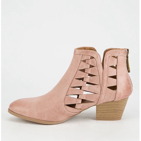 Blush booties-RESTOCKED - Picture 3 of 7
