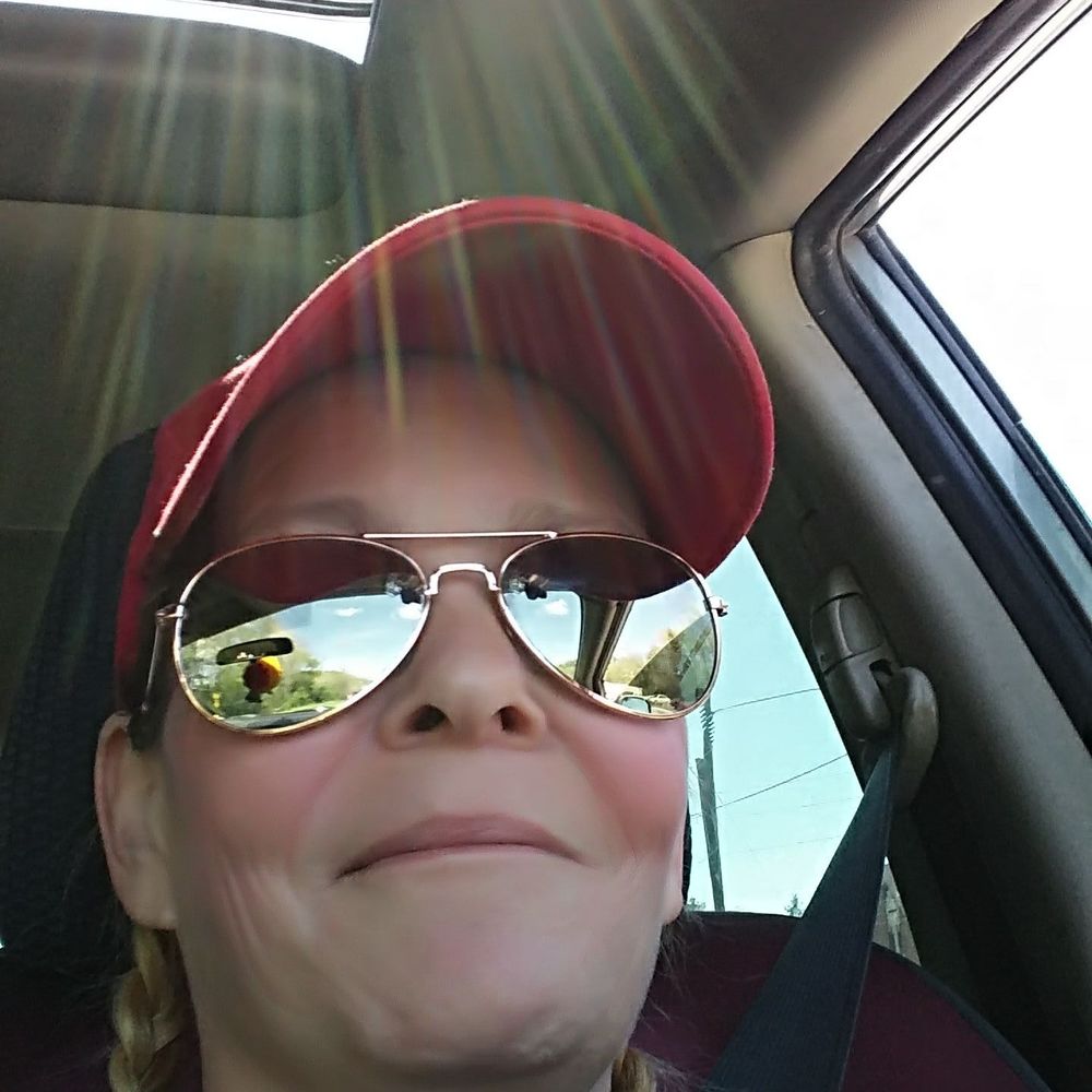Meet your Posher, Becky