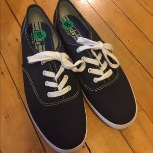 Keds tennis shoes NWOT