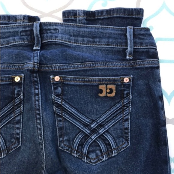 Joe's Jeans Denim - 💙👖Adorable Joe's Jeans!👖💙27 3/4 34" Tiny Rip