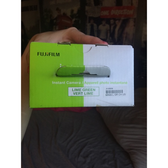 Lime Green Instax Mini 9 Camera - Picture 4 of 5