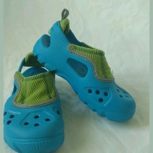 CROCS TODDLER WATER SHOES AQUA GREEN SIZE 10/11