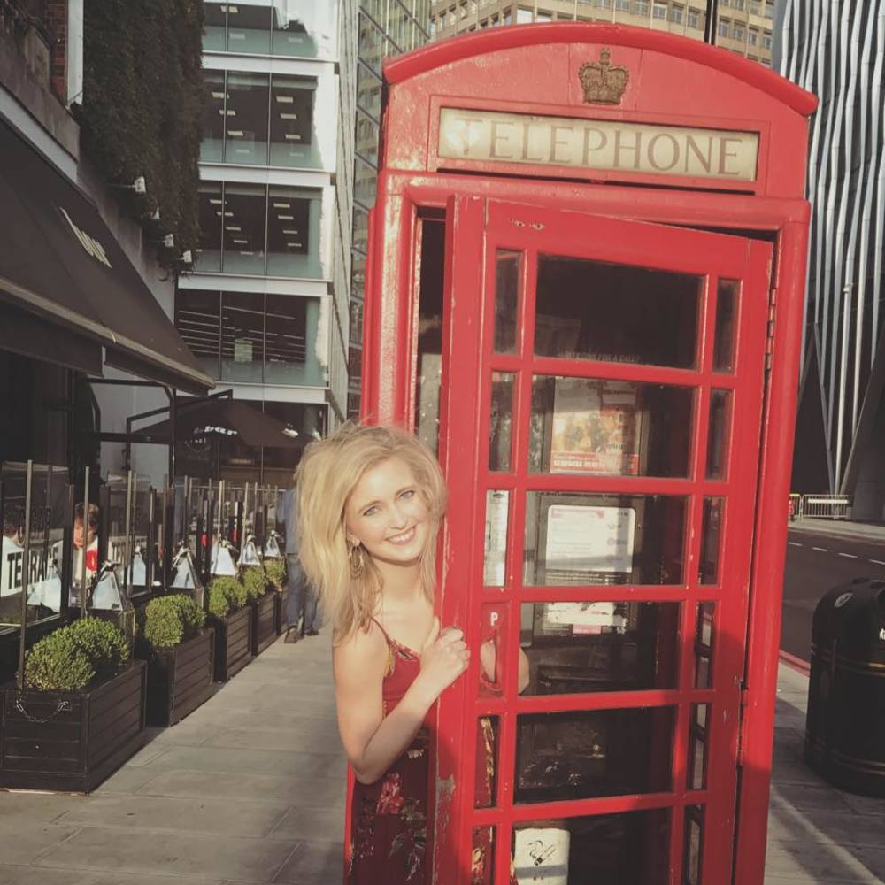 Meet your Posher, Amber