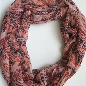 Geometric print infinity scarf