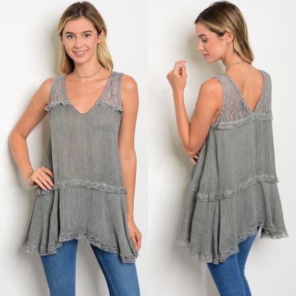 Sleeveless Tunic Top - Picture 3 of 3