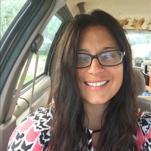 Meet your Posher, Andrea