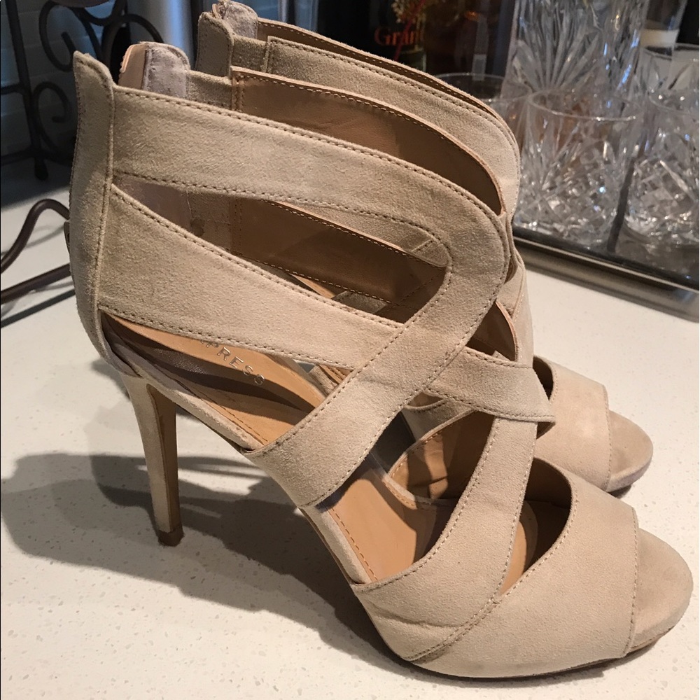 Express heels