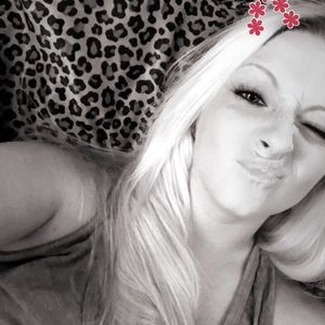 Meet your Posher, Felisha