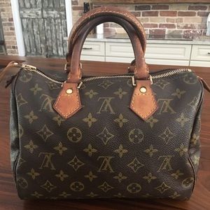 Louis Vuitton Speedy 25