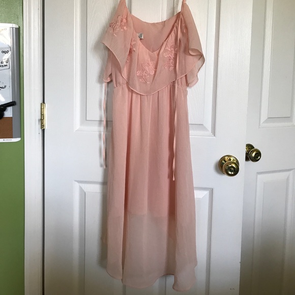 Dress - Picture 2 of 2