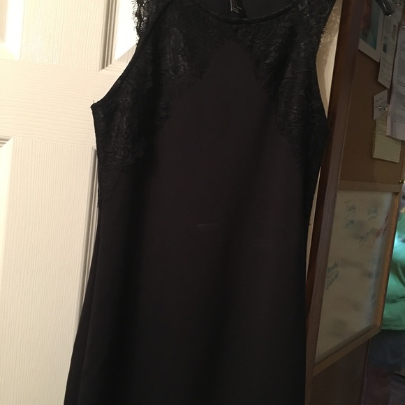 Black dress - Picture 1 of 2