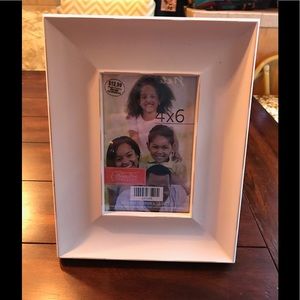 White 4x6 Wooden Picture Frame