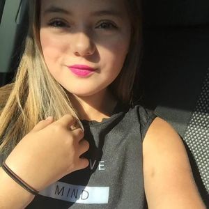 Meet your Posher, Mikole