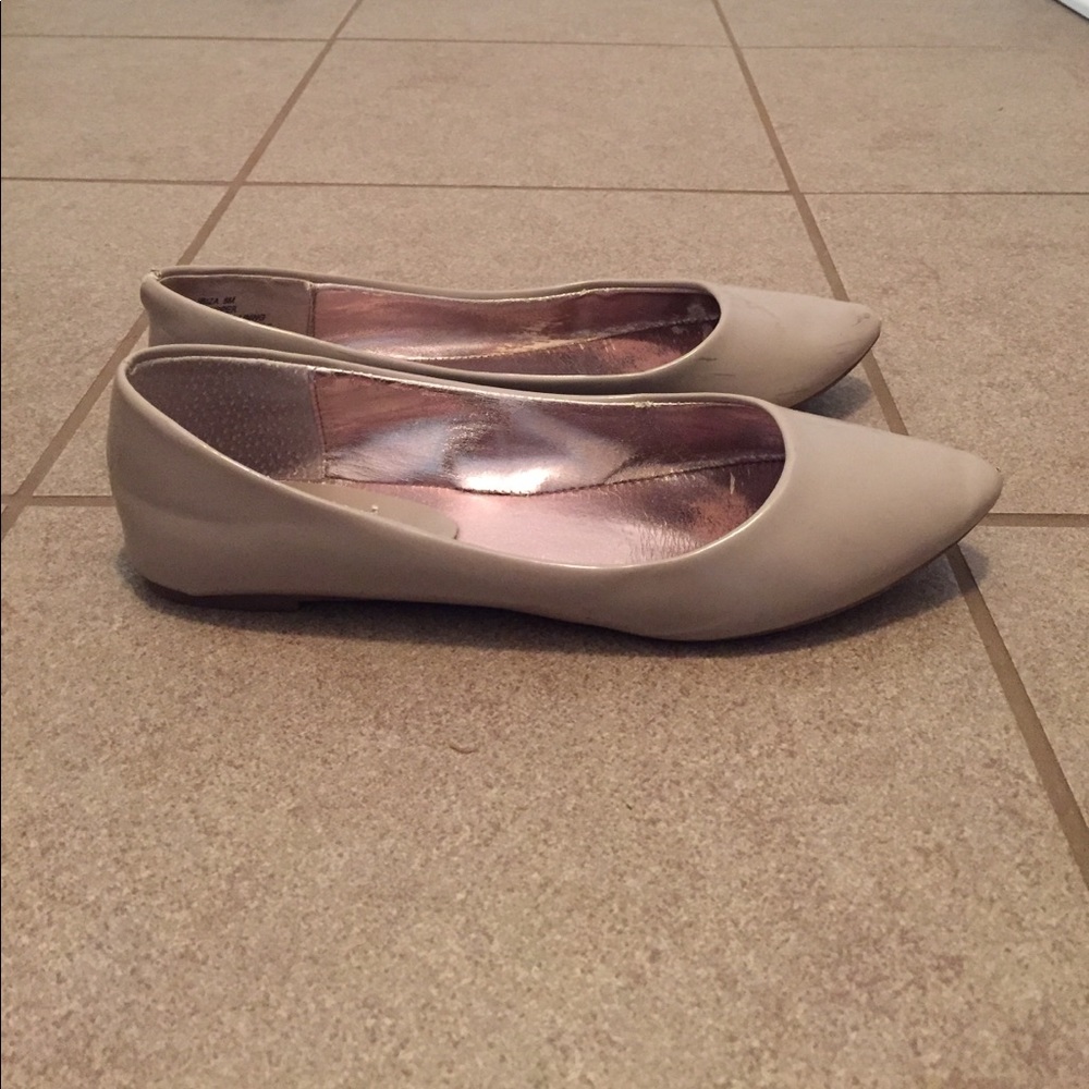Steve madden nude flats