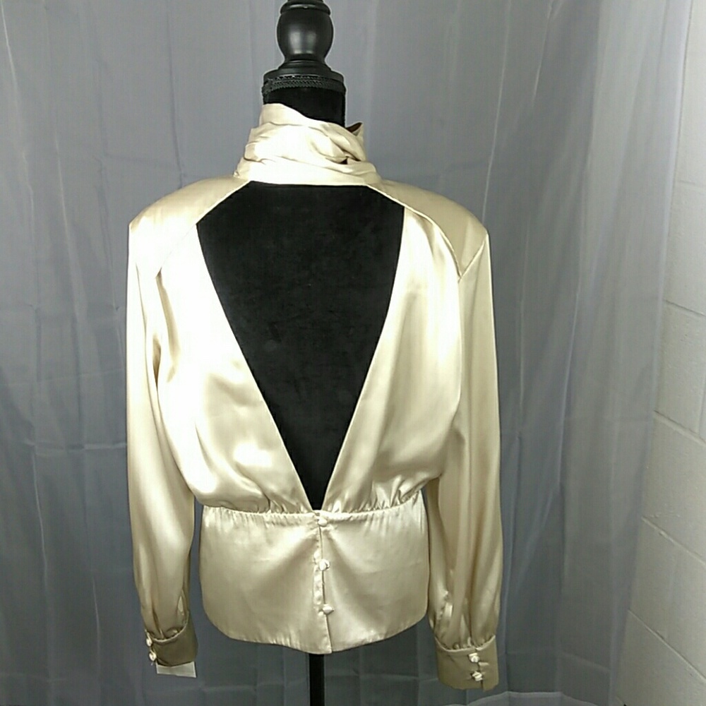 LEW MAGRAM Blouse - Picture 2 of 4