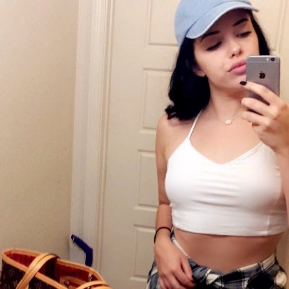 Meet your Posher, Sofia - Picture 1 of 1