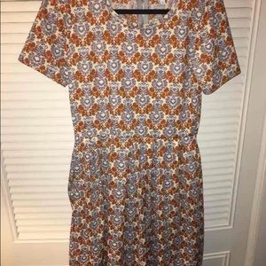 Lularoe Lace and Paisley Print Amelia