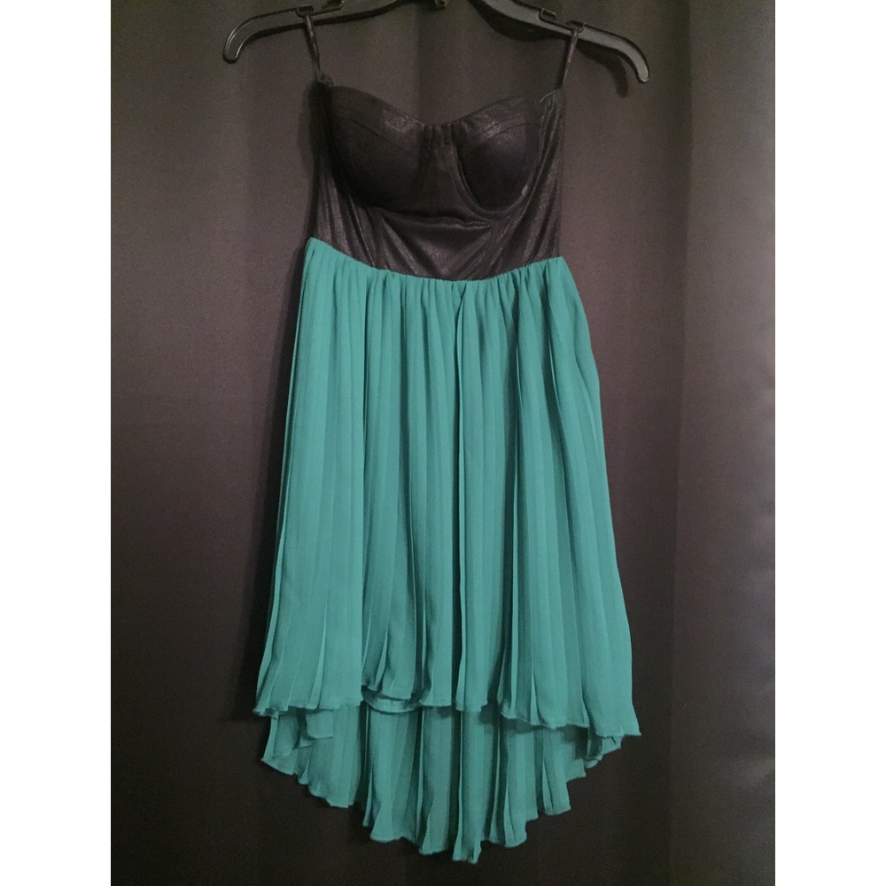 SOLD**Corset Hi-Low Ivy Green and Black dress 👗