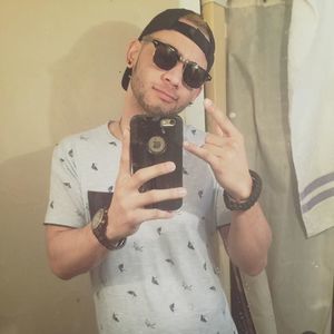 Meet your Posher, Raymond