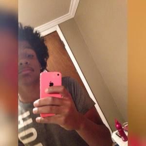 Meet your Posher, Omari