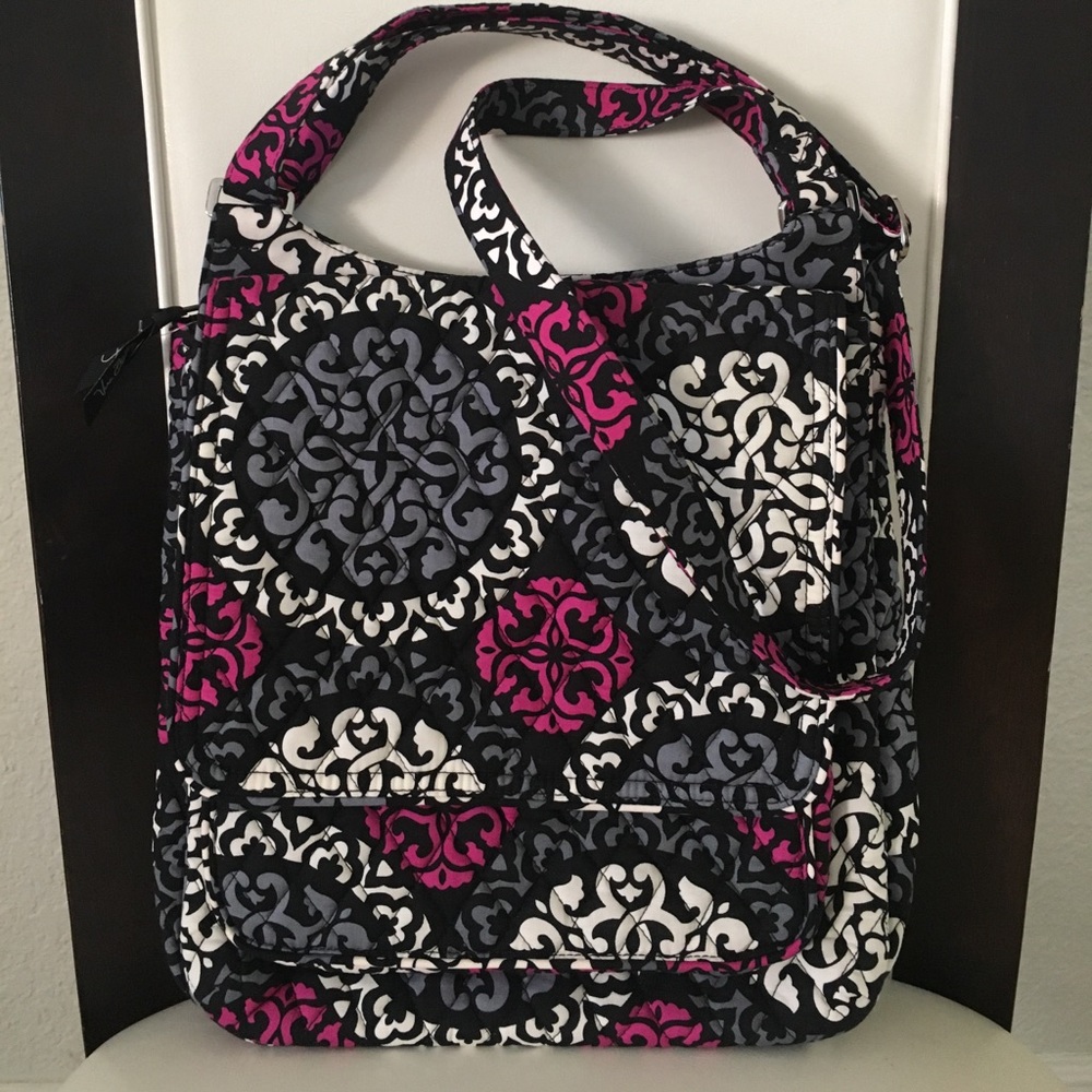 Vera Bradley Mailbag Messenger Canterberry Magenta