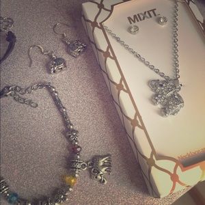 Elephant jewelry lot!! 🐘