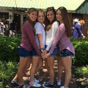 Meet your Posher, Katelyn