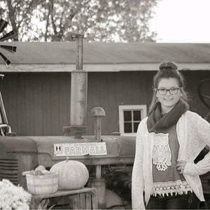 Meet your Posher, Meaghan