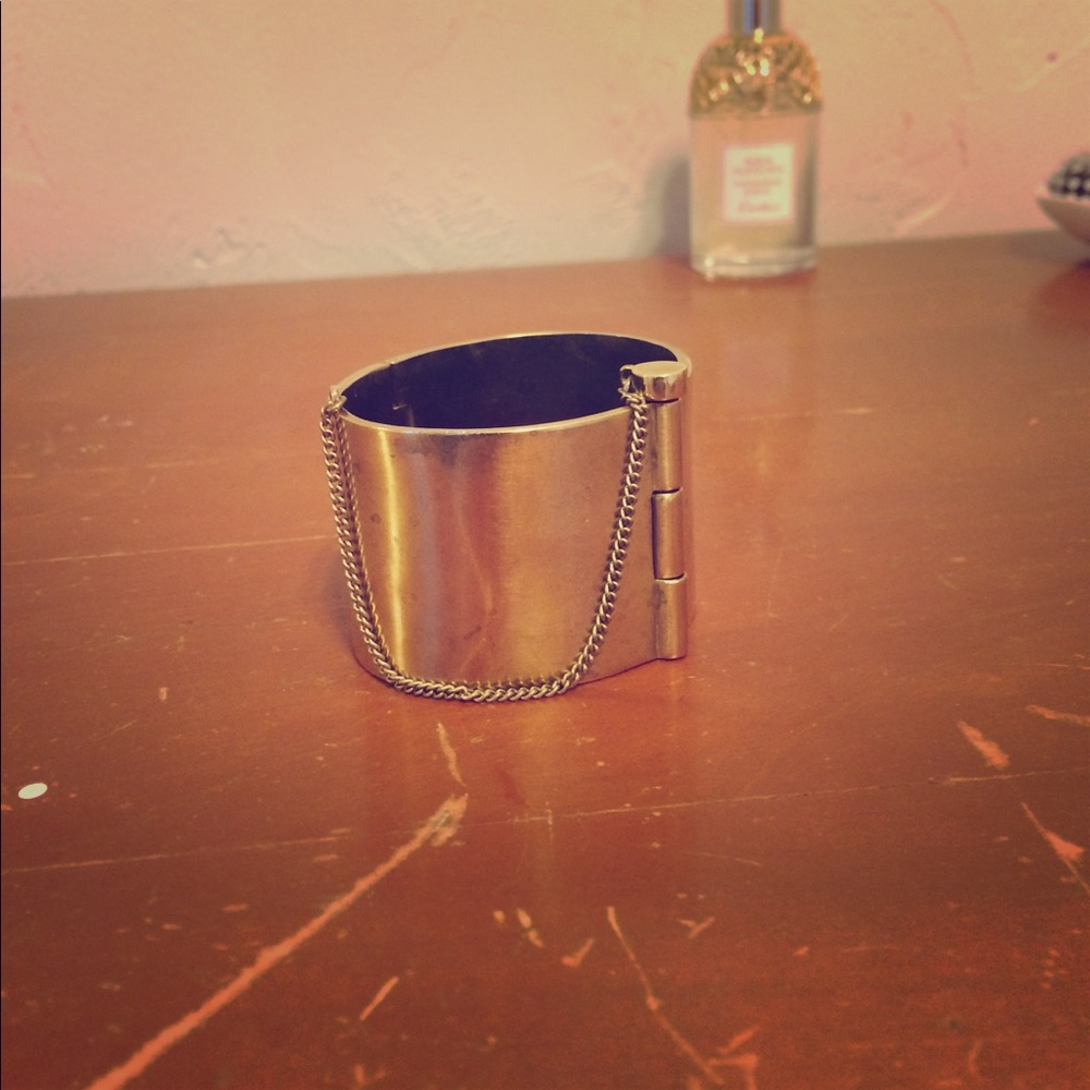 Madewell Rivet & Thread Pin Closure Bracelet