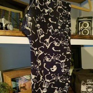 Lularoe OS halloween legging