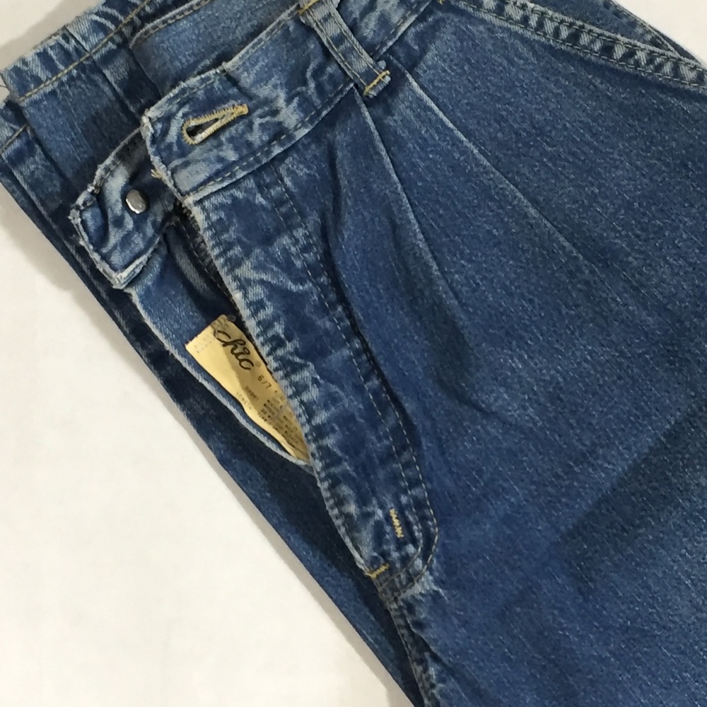 Chic high waisted mom jeans