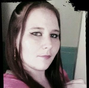 Meet your Posher, Alicia