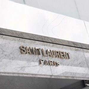 Meet your Posher, Leslie