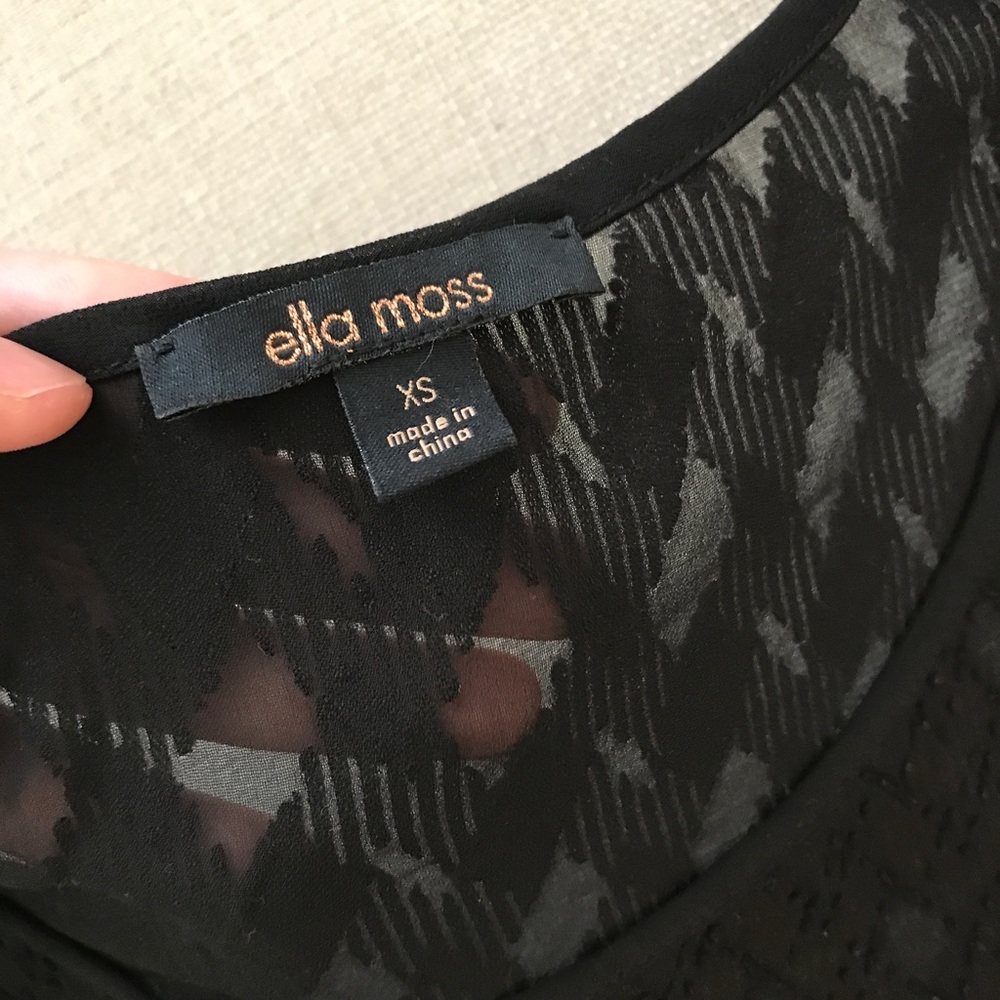 Brane new without tag- Ella Moss top