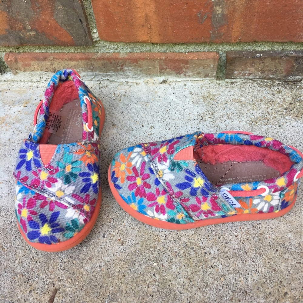Toms toddler girl shoes