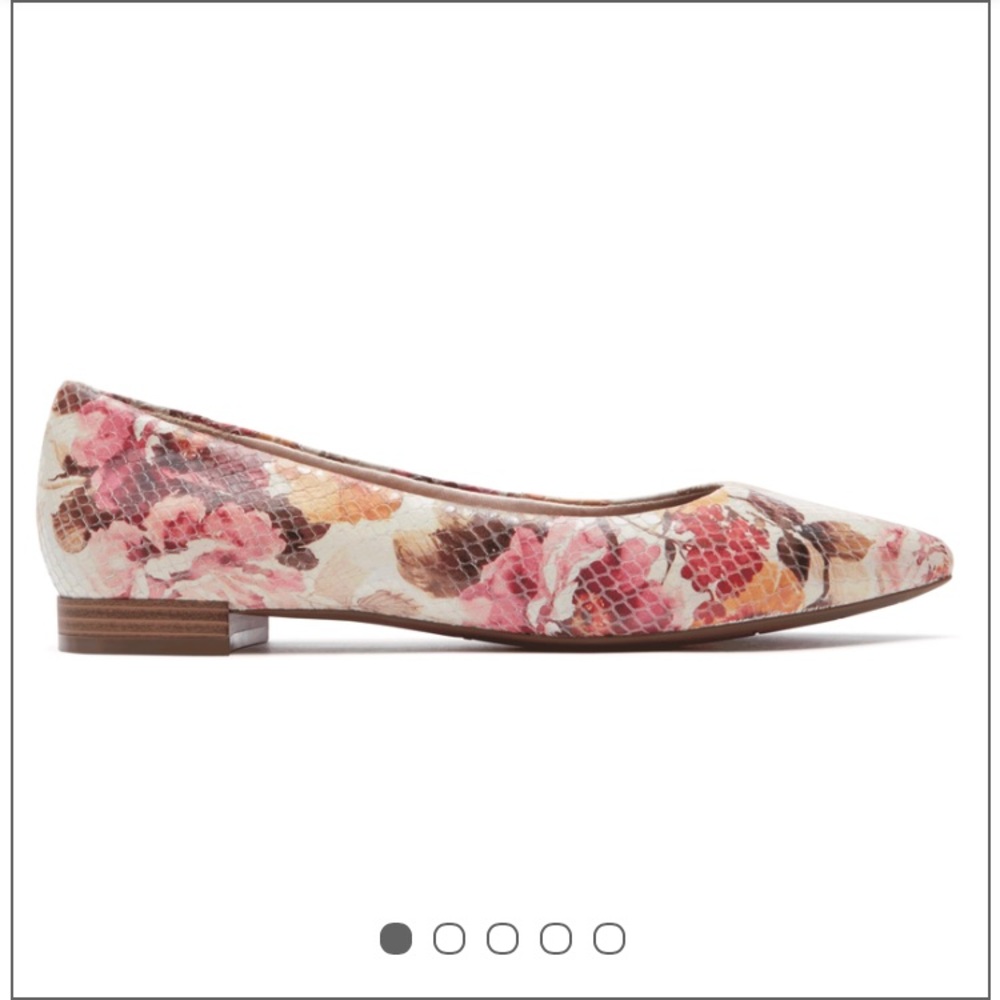 7.5 Rockport Floral Total Motion Ballet Flats