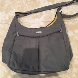 Baggalini crossover crossbody