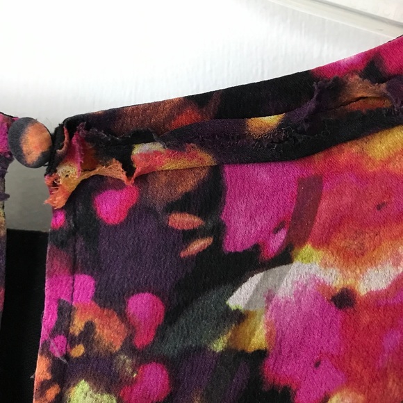 🚨4 for $20 J Crew Floral Peplum top - Picture 2 of 2