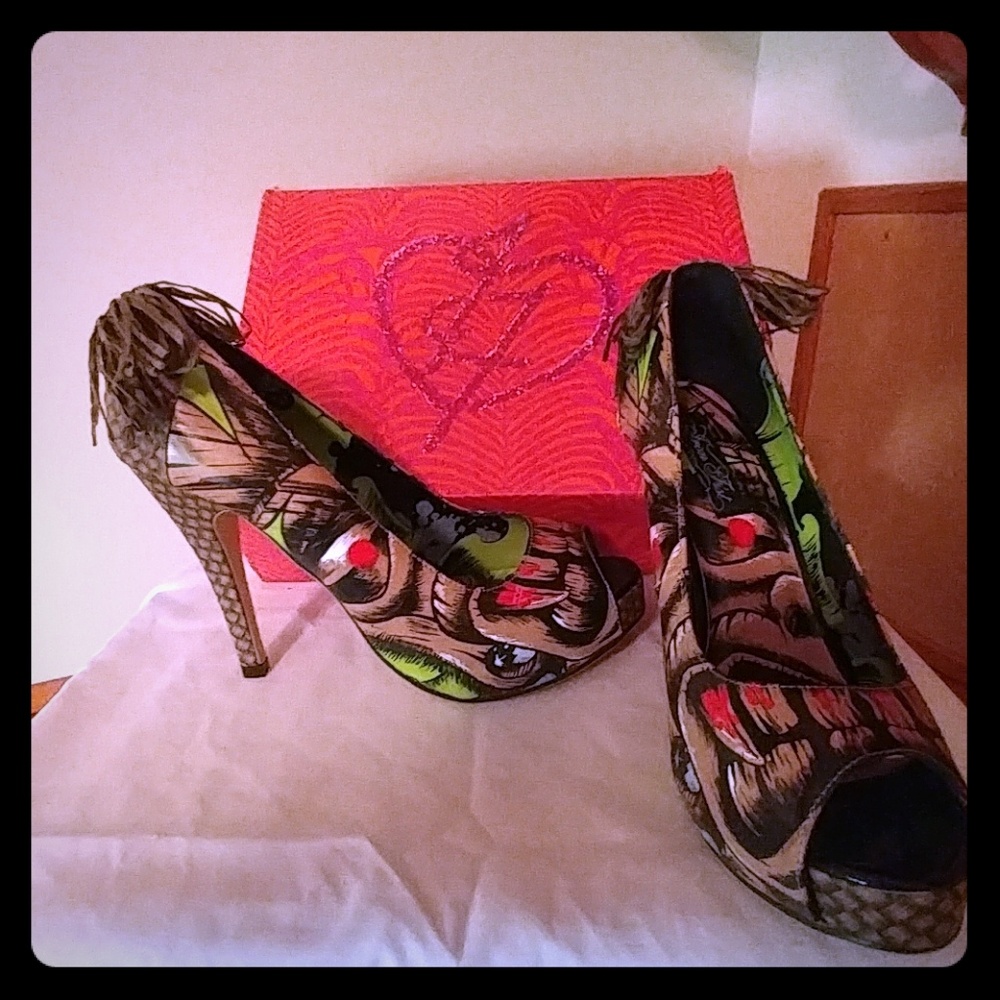 Iron fist size 9