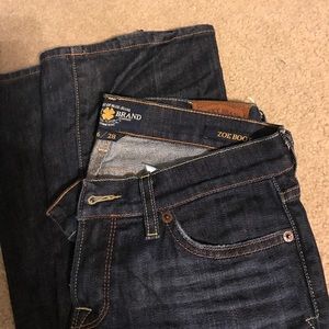 Lucky brand jeans.