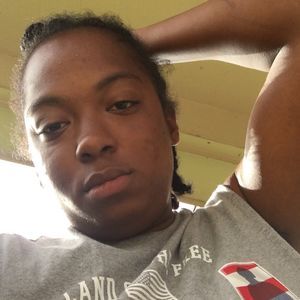 Meet your Posher, Monique