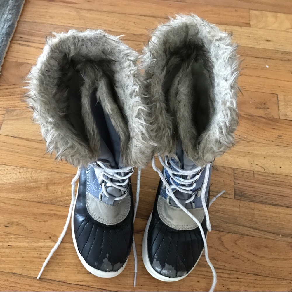 Cute fuzzy high top winter boots