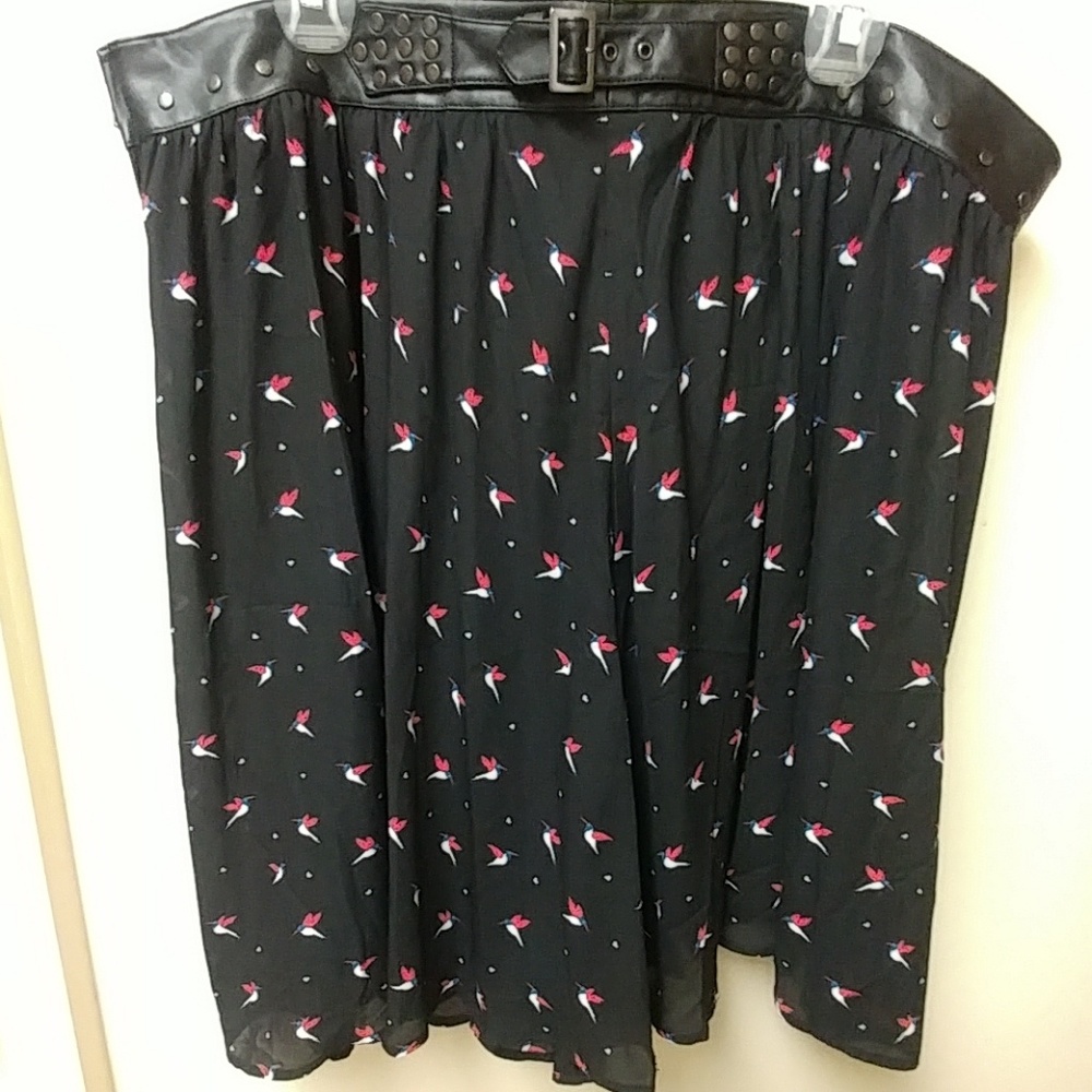 Size 18 Torrid skirt