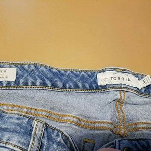 torrid Shorts - Brand New Torrid Boyfriend Denim shorts torrid Shorts - Brand New Torrid Boyfriend Denim shorts