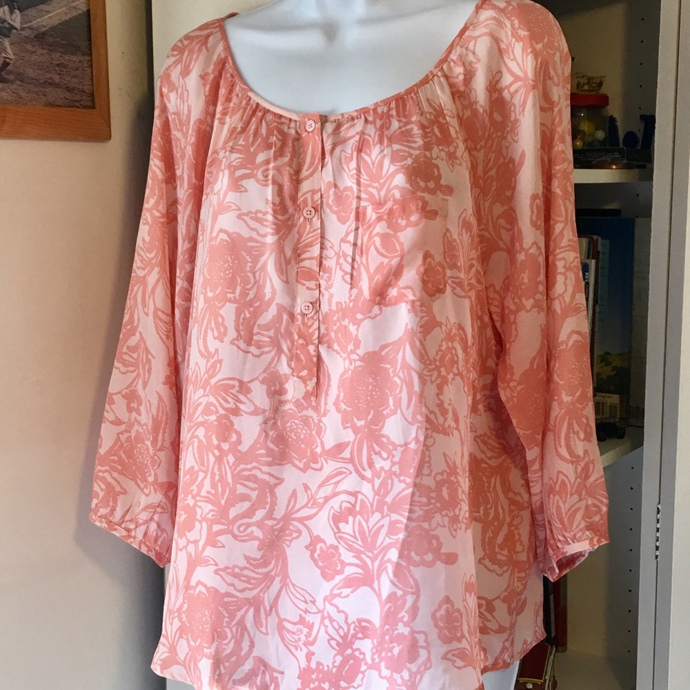 Flowy peach floral top