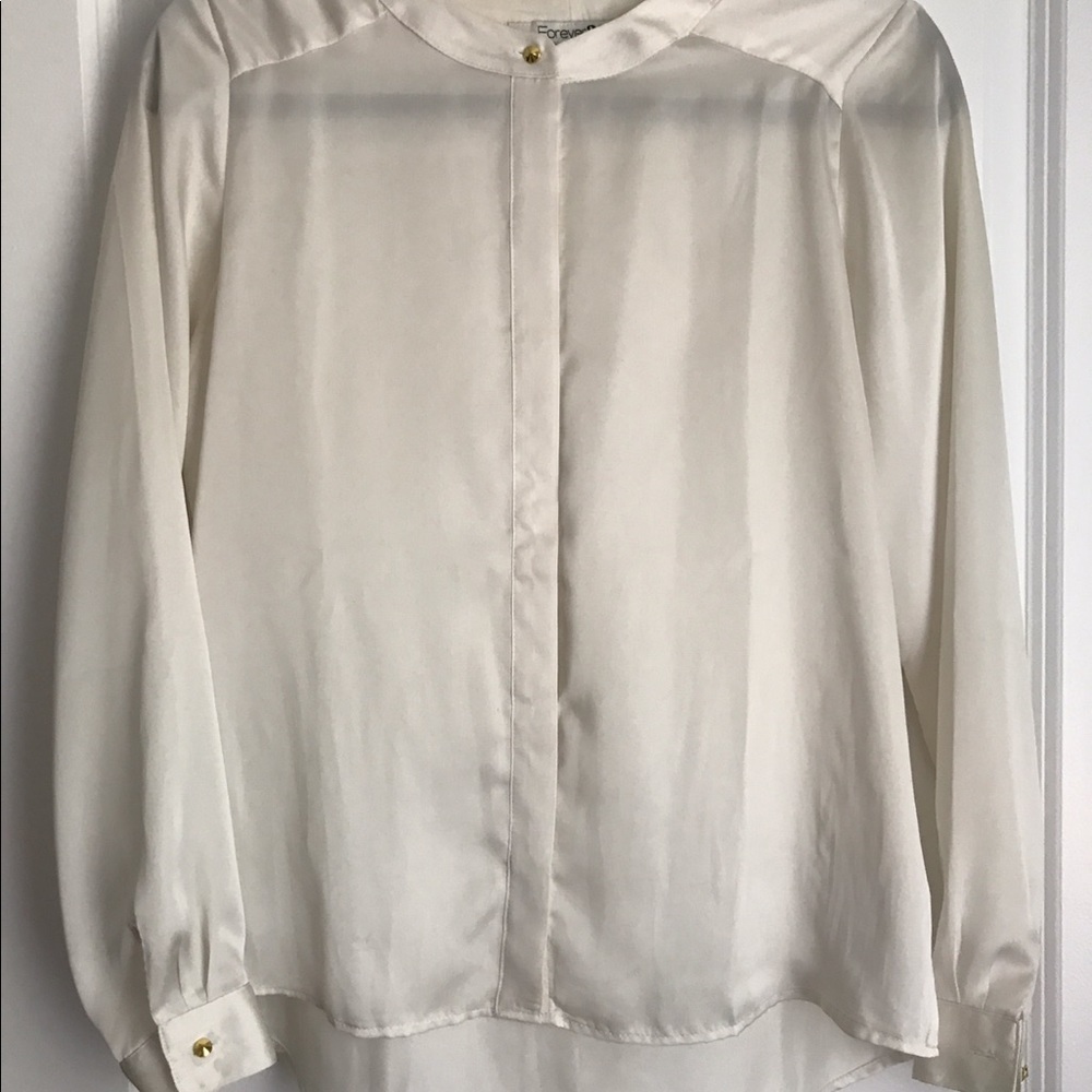 Pearly white blouse