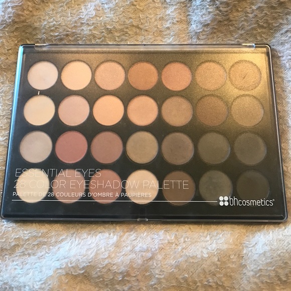 bh cosmetics Other - BhCosmetics 28 color eyeshadow palette NEVER USED