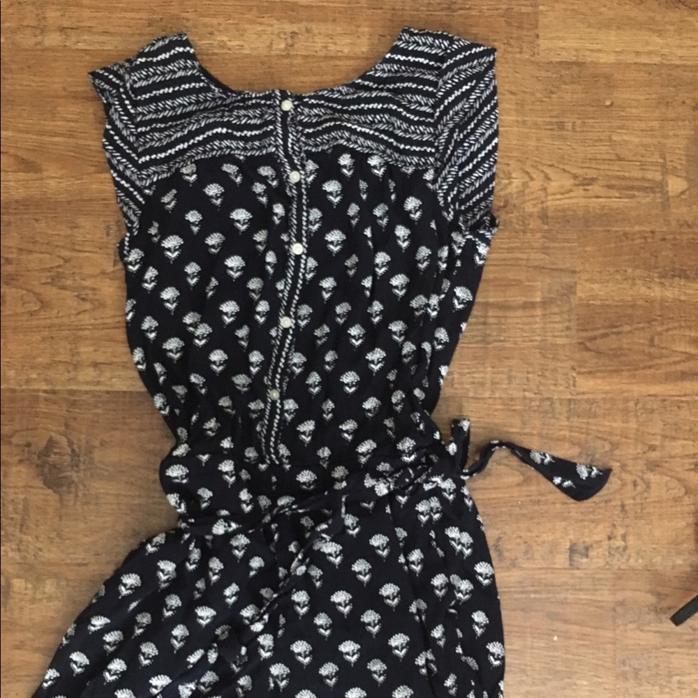 Loft Romper. Worn Once. Size Small